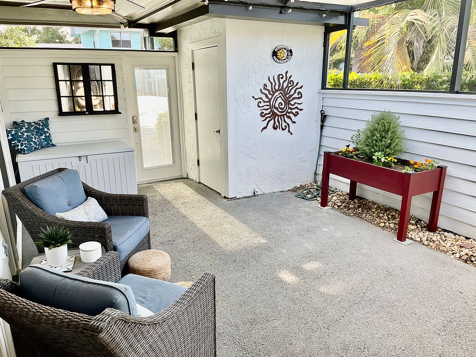 Screened Patio
