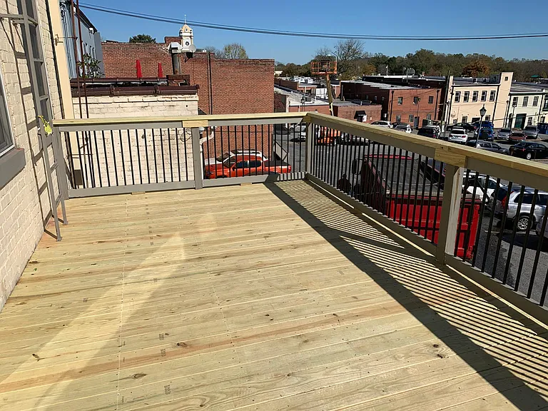135 W Union St — Photo 29