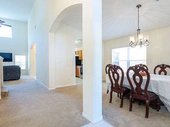 5th image of 166 African Daisy Ct
