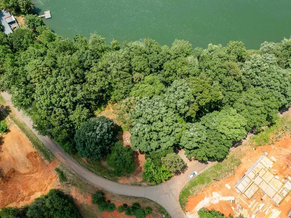 324 Skyline Dr, Chesnee, SC 29323