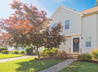 3747 Bainbridge Rd, Cleveland Heights, OH 44118