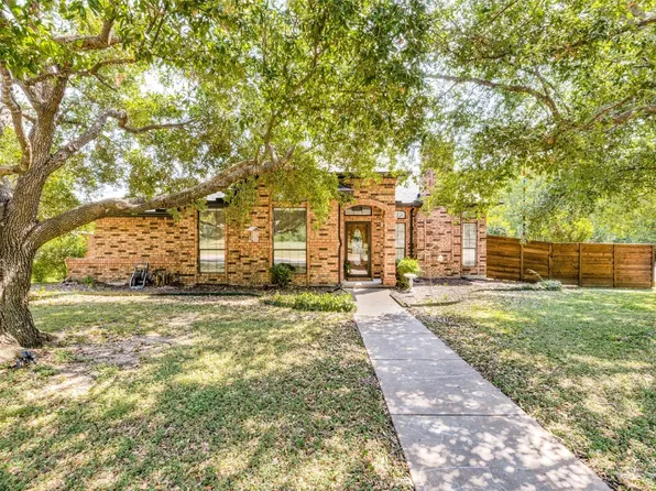 600 Williamsburg Dr, Ennis, TX 75119
