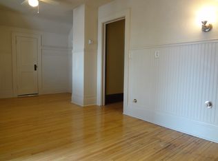 1002 Hawthorne Ave E, Saint Paul, MN 55106