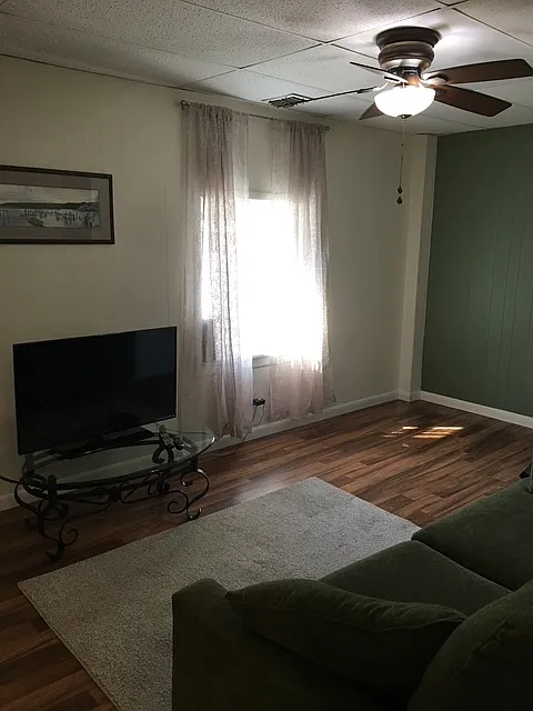 1 bed, 500 sqft, $750 — Photo 2