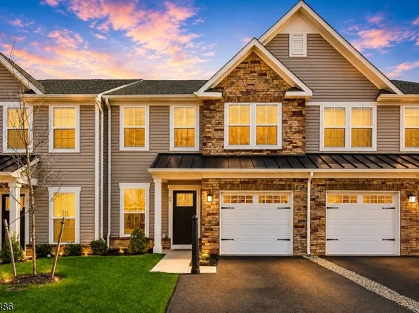 49 Owen Ct, Franklin Twp., NJ 08873