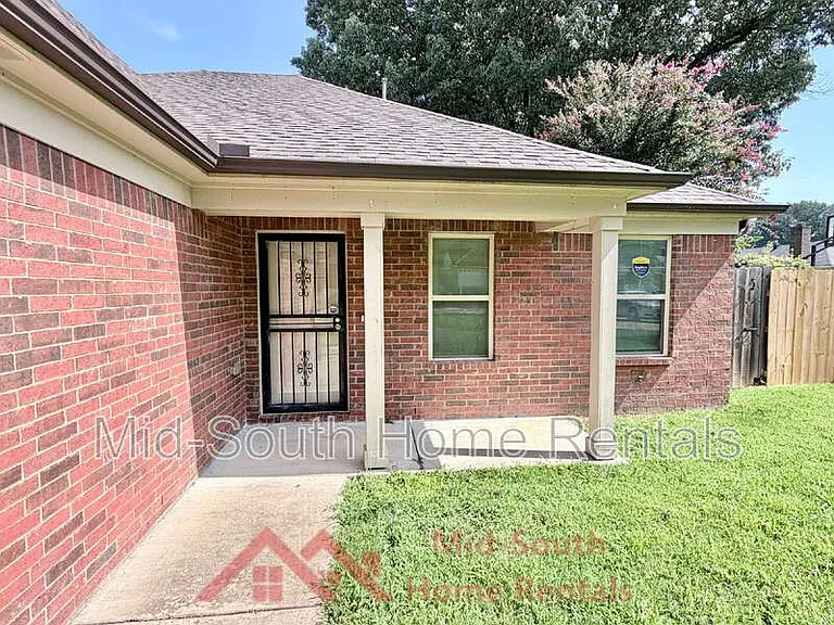 5626 Tulip Tree Dr — Photo 3