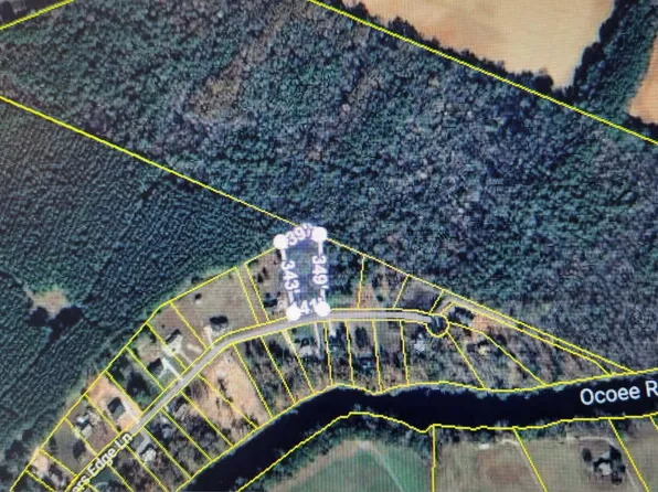 211 Rivers Edge Ln, Benton, TN 37307