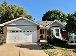 189 Southern Oaks Dr, Saint Charles, MO 63303