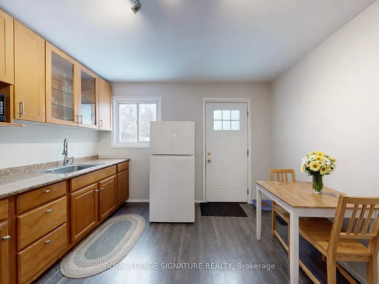 117 Hampton Ave #MAIN — Photo 3