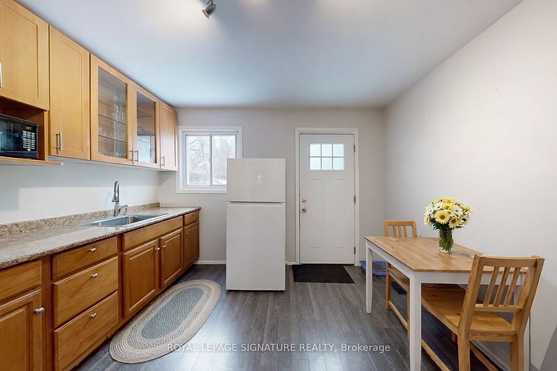 Toronto House for rent - 2 Bedrooms — photo 2