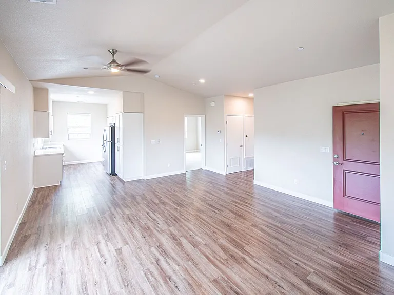 Alder Creek Apartments — Photo 10