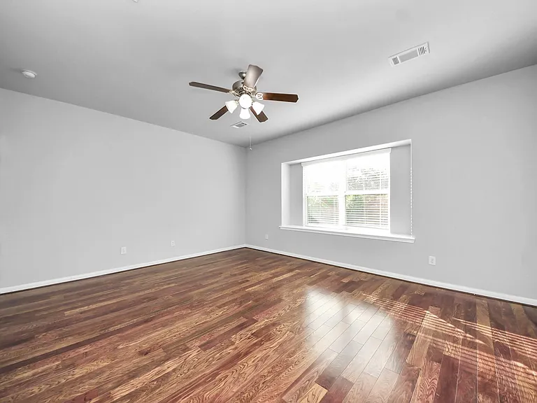 6306 Bain Dr — Photo 18