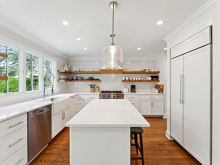 25 Pleasant Ln — Photo 9