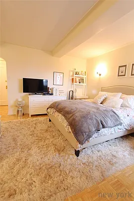 Rented by New York is Home | media 19