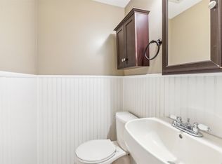 598 Blue Ridge Dr, Medford, NY 11763