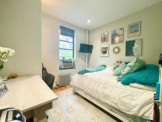 Rented by Bohemia Realty Group | media 4