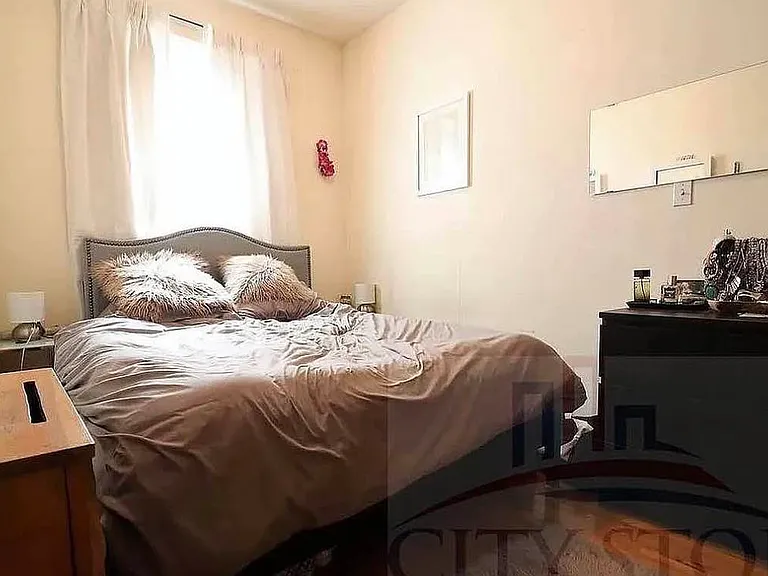 306 W 73rd St #2B — Photo 4