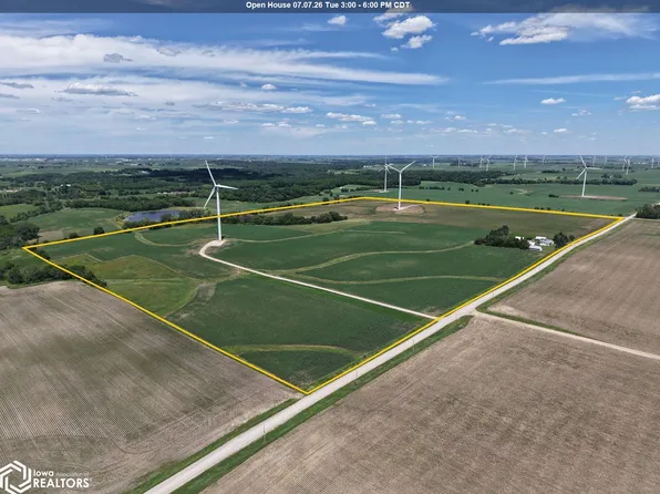 1364 80th St, Hampton, IA 50441