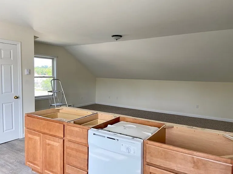 74 Exeter Rd — Photo 7