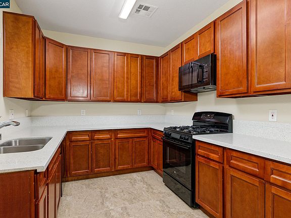 4th image of 4239 Clay Creek Way