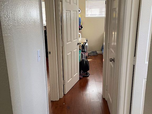 3rd image of 818 Jeanne Ave