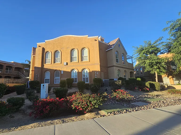 45245 Seeley Dr #18D — Photo 2