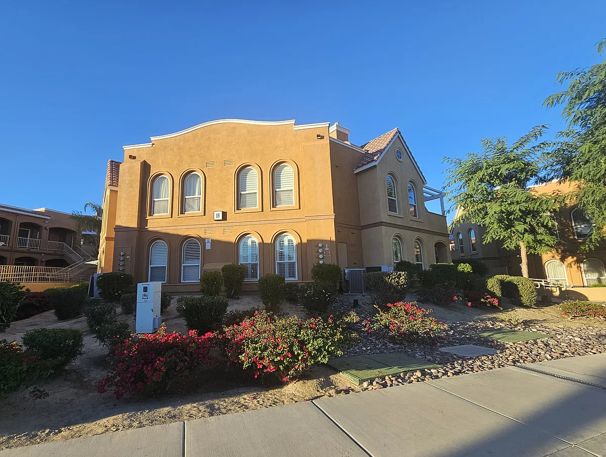 Building Photo - 45245 Seeley Dr #18D