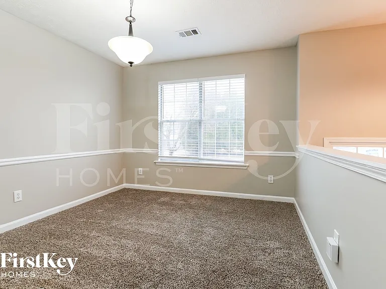 204 Whistleville Ct — Photo 4