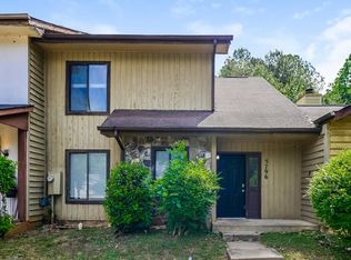 5796 Trent Walk Dr, Lithonia, GA 30038