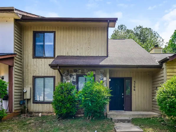 5796 Trent Walk Dr, Lithonia, GA 30038