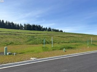 126 NW Valleys Edge St, McMinnville, OR 97128