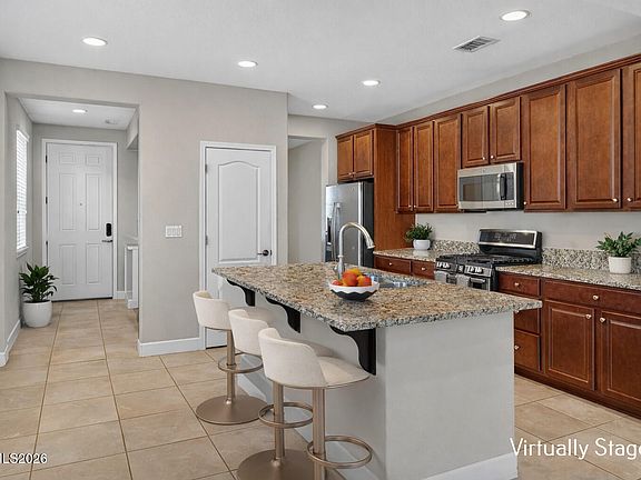 3rd image of 10050 Ignacio Cir