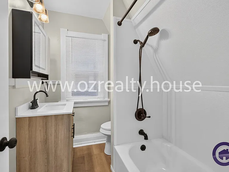 2322 Upton Ave — Photo 16