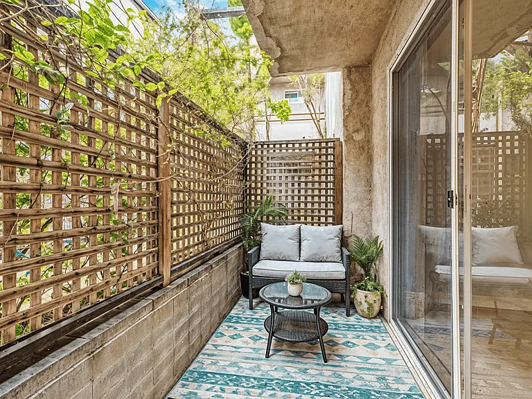 Noho Huston — Photo 7