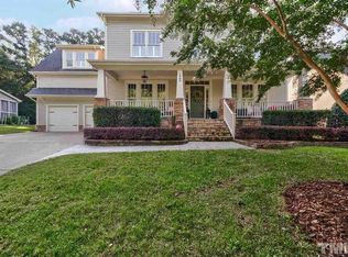 125 Grantwood Dr, Holly Springs, NC 27540