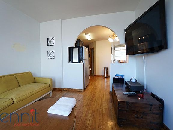 3rd image of 370 Bedford Ave APT 6