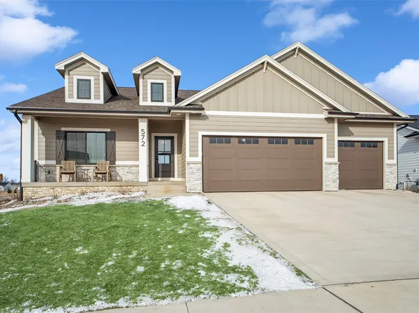 572 Napoli Ave, West Des Moines, IA 50266