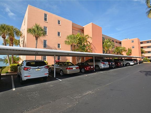 3rd image of 7665 Sun Island Dr S APT 406