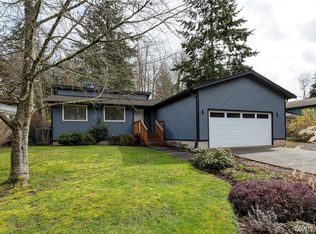 1403 Lahti Dr, Bellingham, WA 98226