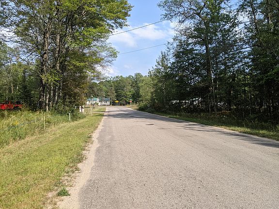 5th image of 3018 Lakeview Dr