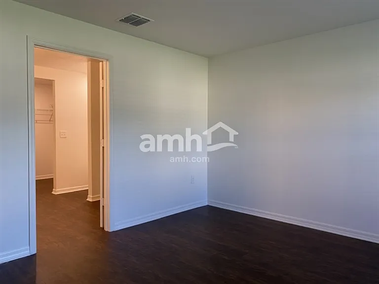1122 Brenton Leaf Dr — Photo 7
