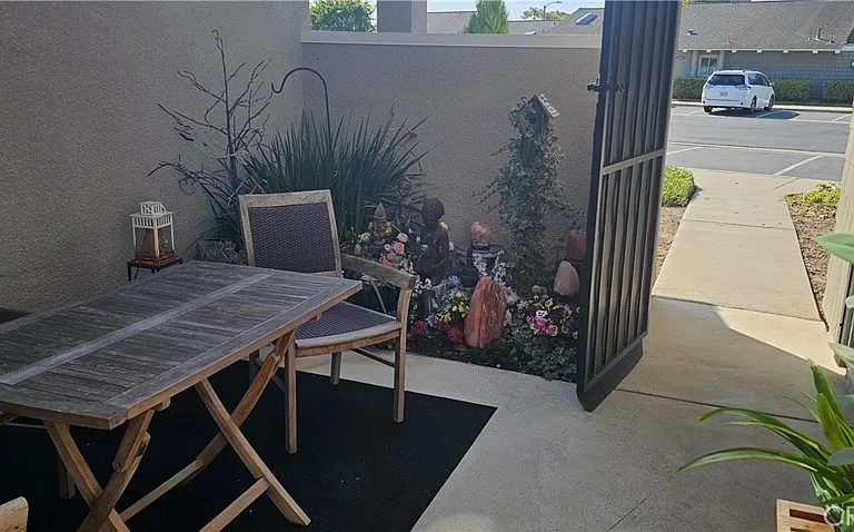 8566 Trinity Cir #817D — Photo 3