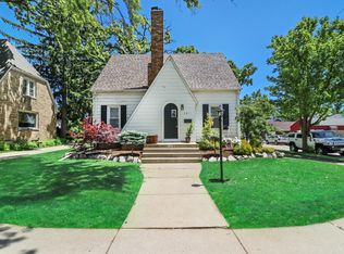 5811 38th Ave, Kenosha, WI 53144