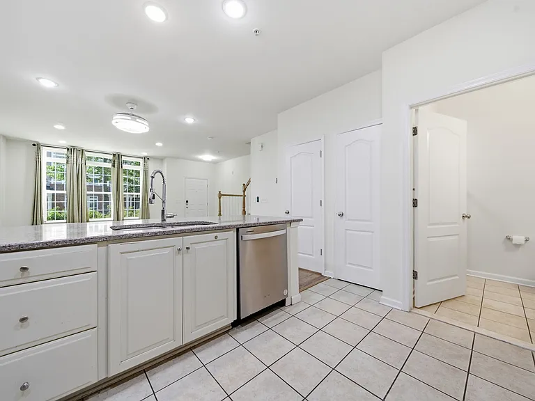128 Wesmont Dr — Photo 12