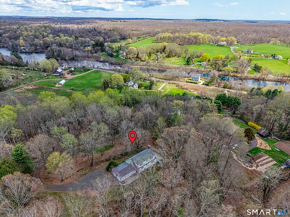 3rd image of 94 Quonnipaug Hill Road
