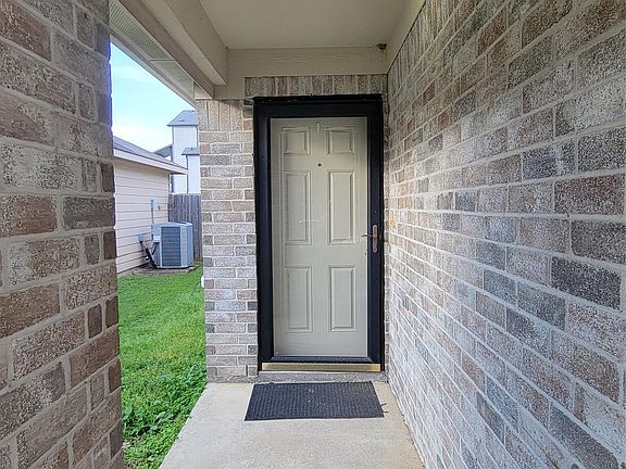 4th image of 20222 Ricewood Village Trl