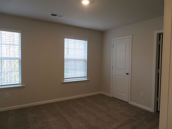5th image of 117 Pendleton Place Way
