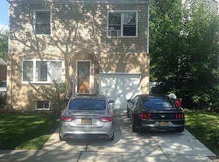 8016 248th St, Bellerose, NY 11426