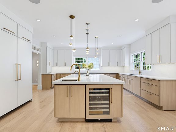 5th image of 25 Sagamore Road
