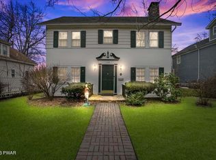 110 W High St, Milford, PA
